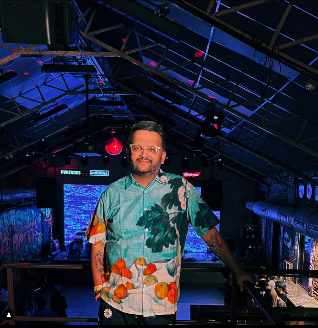 Luxury Shirts for Men
Premium
Best
Summer 
Blue
Cotton
Soft
Free Delivery
Party Wear
Brunch Dinner Evening Wear 
Free Delivery 
7 Day return
Free Size Exchanges