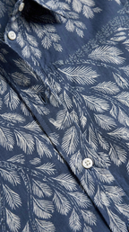 Gond Leaf Shirt Blue close-up