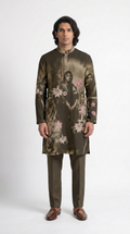 Vintage Family Kurta Men front model view